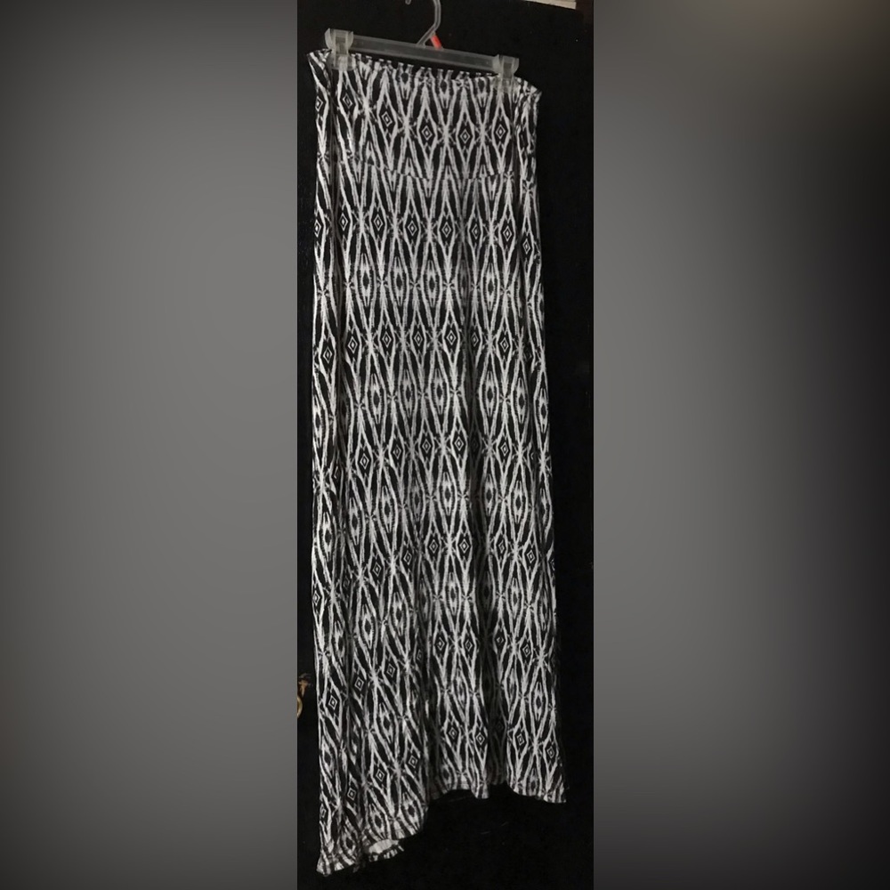 Long Black & White skirt